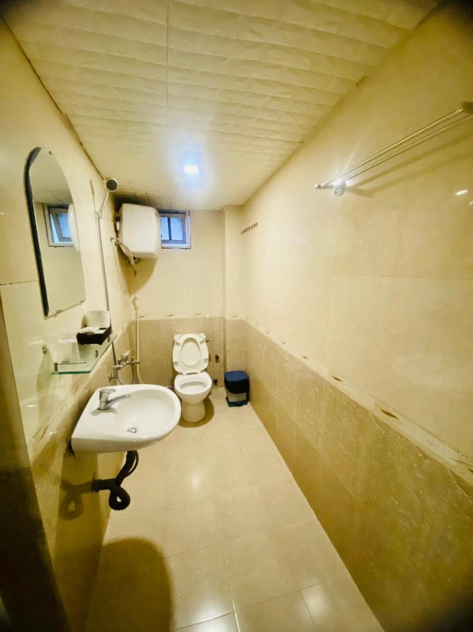 Khách Sạn LÊ VŨ Dalat Exterior foto