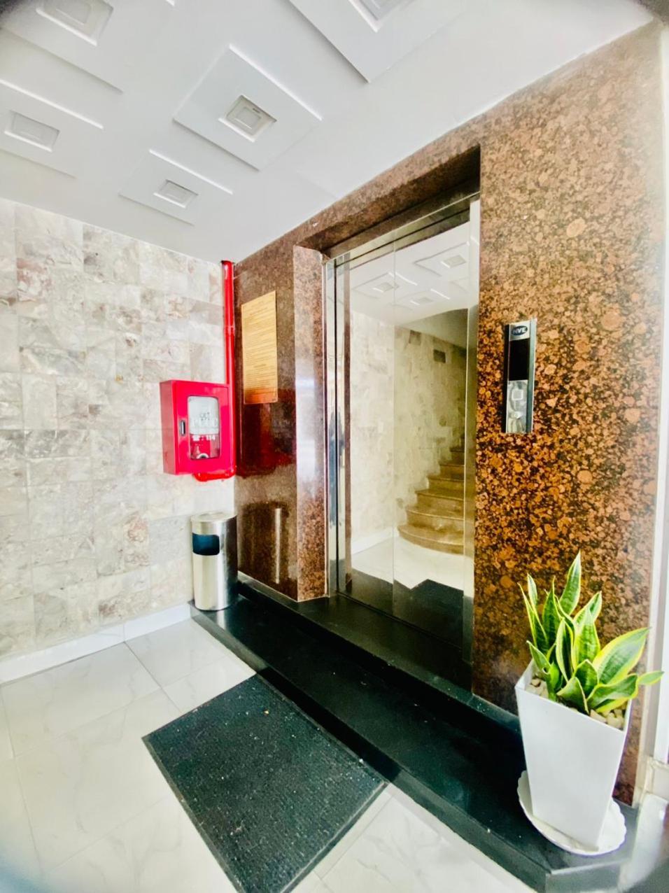 Khách Sạn LÊ VŨ Dalat Exterior foto