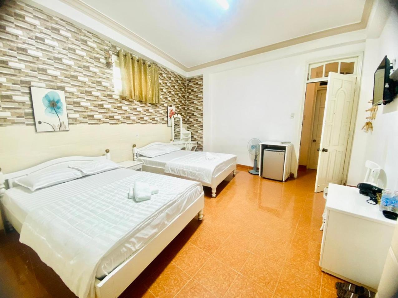 Khách Sạn LÊ VŨ Dalat Exterior foto