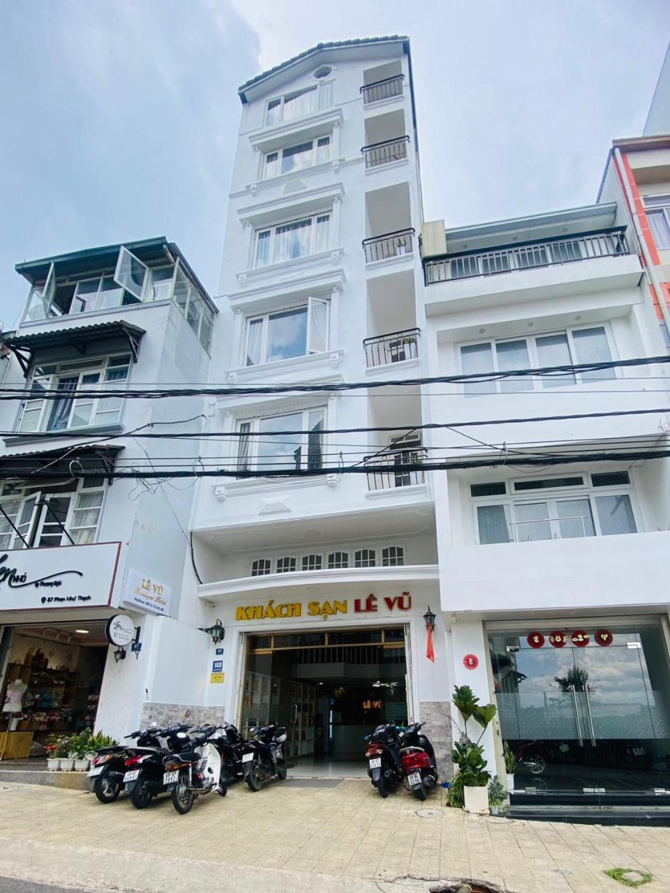 Khách Sạn LÊ VŨ Dalat Exterior foto